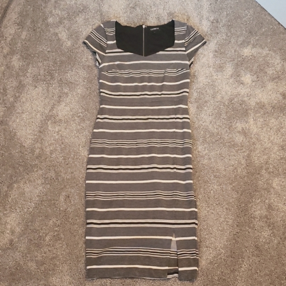 Express work/sheath dress size XS with sweetheart neckline
